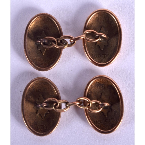 1900 - A PAIR OF 9CT GOLD CUFFLINKS. 3.9 grams.