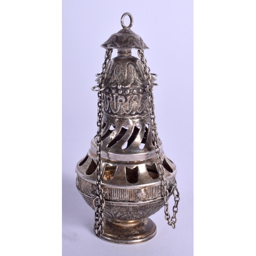 1906 - AN ANTIQUE SILVER SANCTUARY LAMP. 15.9 grams. 5.5 cm high.