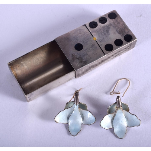 1933 - AN ANTIQUE VICTORIAN DOMINO SILVER VESTA CASE Chester 1899, together with a pair of enamel earrings.... 