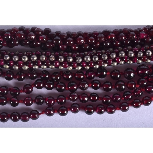 1949 - A LONG GARNET NECKLACE. 122 grams.