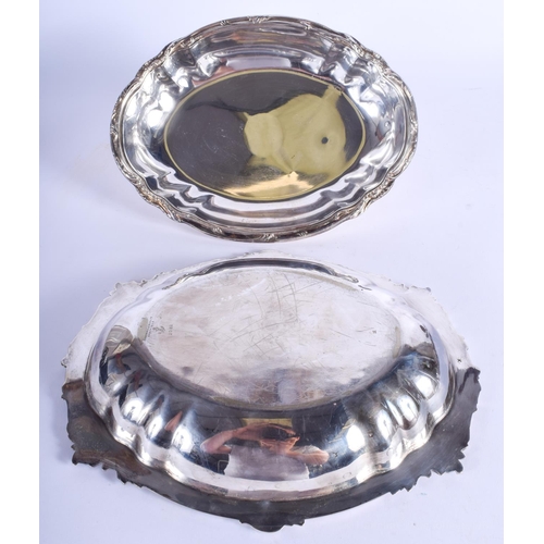 2019 - AN ANTIQUE SILVER PLATED TUREEN AND COVER. 30 cm wide.