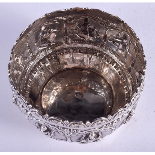 2020 - A VERY UNUSUAL ENGLISH SILVER INDIAN STYLE SUGAR BOWL. 95 grams. 9.5 cm wide.