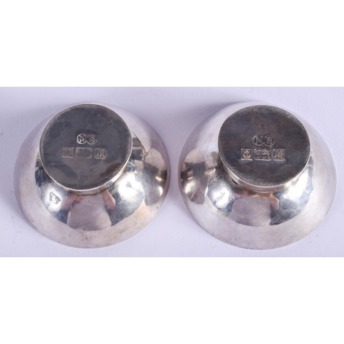 2027 - A PAIR OF 1960S SILVER CANDLE HOLDERS. Birmingham 1961. 95 grams. 5.5 cm wide.