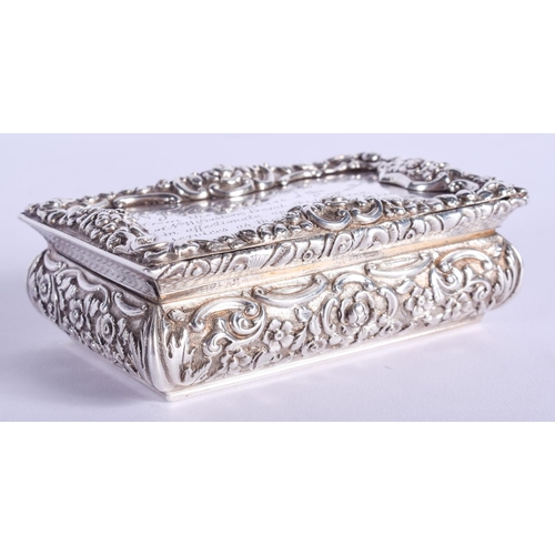 2030 - A MID 19TH CENTURY SILVER SNUFF BOX. Birmingham 1842. 141 grams. 8.5 cm x 5 cm.