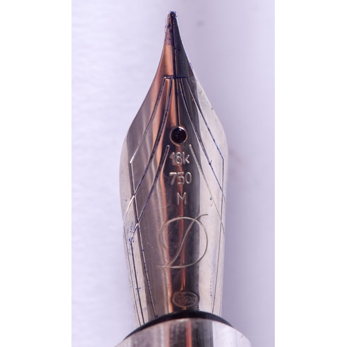 2048 - A GOOD GOLD DIAMOND AND PALLADIUM ST DUPONT FOUNTAIN PEN. 14.5 cm long.