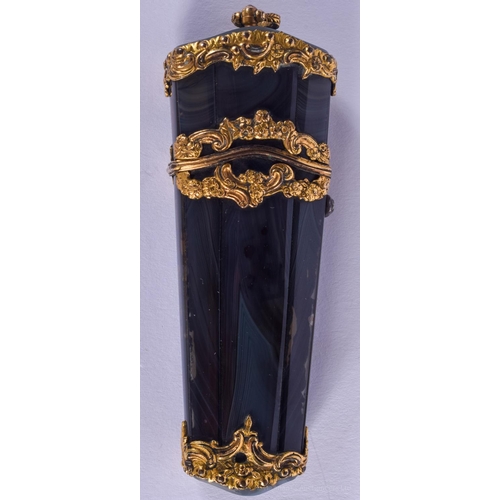 2079 - A FINE GEORGE III YELLOW METAL AGATE AND DIAMOND ETUI. 9.5 cm x 3.25 cm.