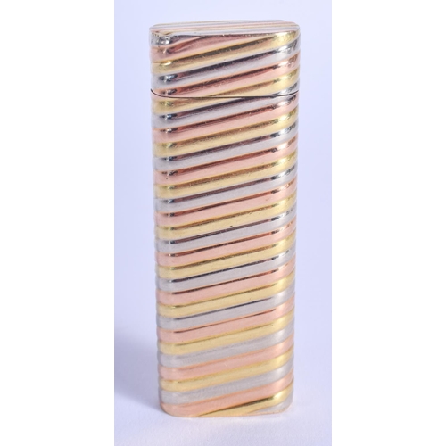 2089 - A LOVELY 18CT TRI COLOUR GOLD CARTIER LIGHTER. 89 grams. 7 cm x 2.5 cm.