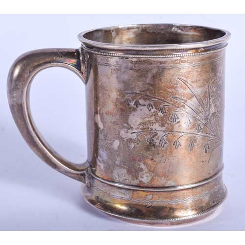 2098 - A VINTAGE SILVER MUG. 93 grams. 7.5 cm high.