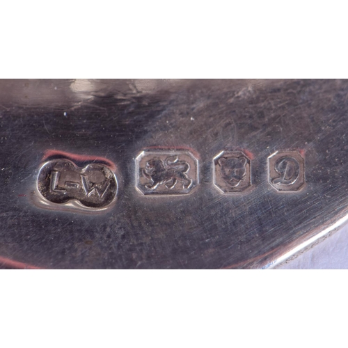 2154 - A RARE SET OF SIX 1970S ENGLISH SILVER MENU HOLDERS decorated with dogs. London 1978. 117 grams. 2.7... 