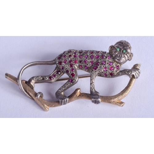 2209 - A VERY RARE ANTIQUE GOLD SILVER RUBY AND EMERALD BROOCH in the form of a monkey. 12,8 grams. 5 cm x ... 