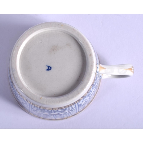 273 - 18th c. English porcelain coffee cup probably Worcester. 6 cm high