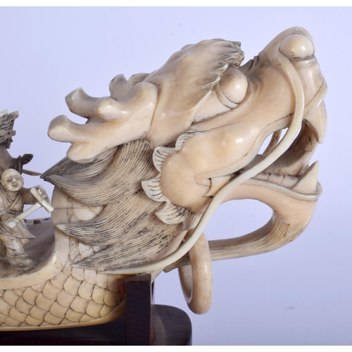 1642 - A GOOD 19TH CENTURY CHINESE CANTON IVORY DRAGON BOAT Qing, of unusually fine quality, modelled with ... 