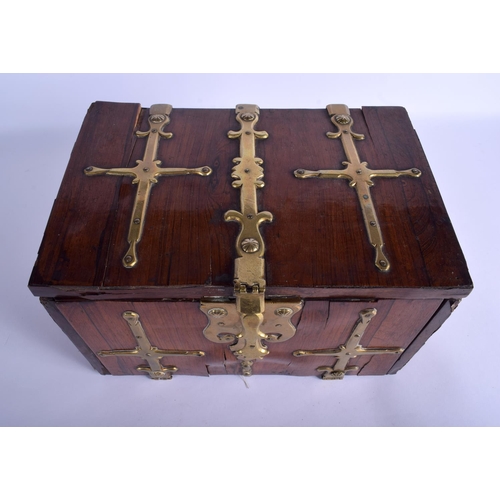 2359 - A LOVELY EARLY 18TH CENTURY CONTINENTAL WALNUT FRUITWOOD BOX with period bronze mounts and fitted in... 