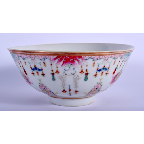 1004 - AN EARLY 20TH CENTURY CHINESE FAMILLE ROSE PORCELAIN BOWL Guangxu, painted with Middle Eastern style... 