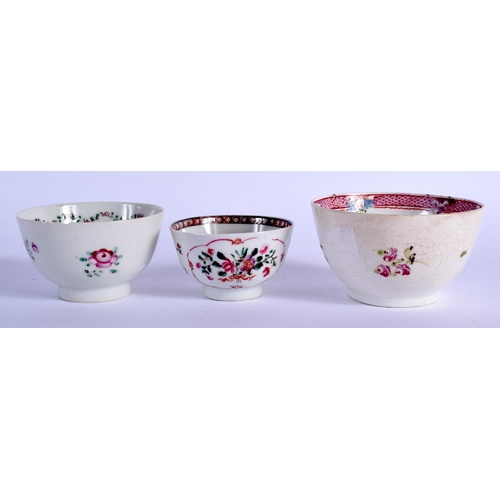 1065 - THREE 18TH CENTURY CHINESE EXPORT FAMILLE ROSE TEA BOWLS Qianlong. Largest 9 cm diameter. (3)