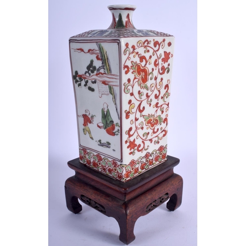 1080 - A RARE 19TH CENTURY JAPANESE MEIJI PERIOD AO KUTANI KAKIEMON SAKE BOTTLE painted with a figure upon ... 