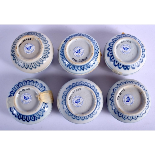 1162 - SIX CHINESE CA MAU CARGO PORCELAIN COSMETIC BOXES AND COVERS painted with flowers. 6.5 cm diameter. ... 