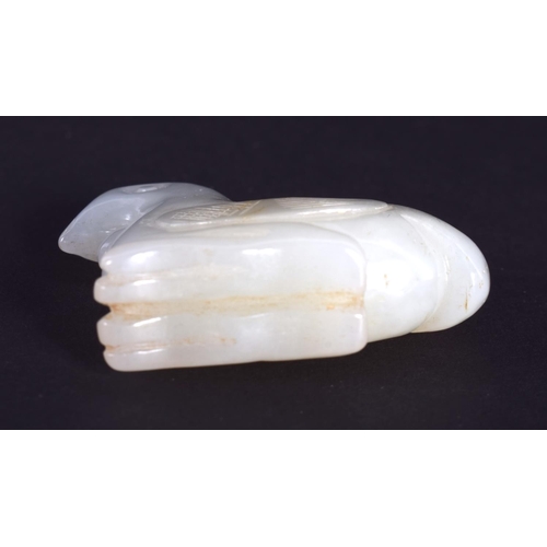 1243 - A CHINESE CARVED WHITE JADE FIGURE OF A BIRD 20th Century. 4 cm x 3 cm.