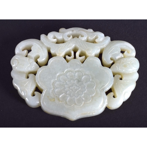 1244 - AN EARLY 20TH CENTURY CHINESE CARVED GREEN JADE PLAQUE Late Qing/Republic. 5.5 cm x 3.5 cm.