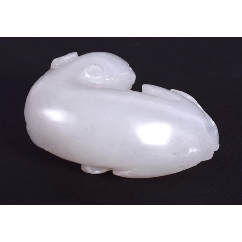 1250 - AN EARLY 20TH CENTURY CHINESE CARVED WHITE JADE FIGURE OF A CAT Late Qing/Republic. 3 cm x 2.75 cm.