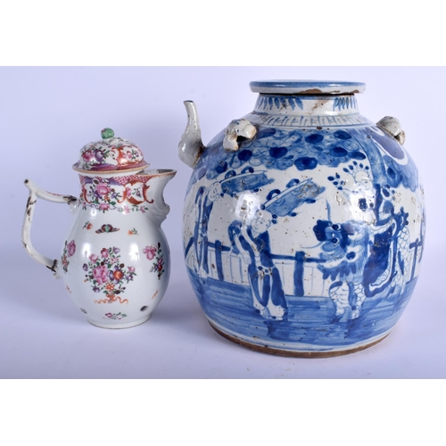 1316 - A LARGE 18TH CENTURY CHINESE EXPORT FAMILLE ROSE SPARROW BEAK JUG Qianlong, together with a blue and... 