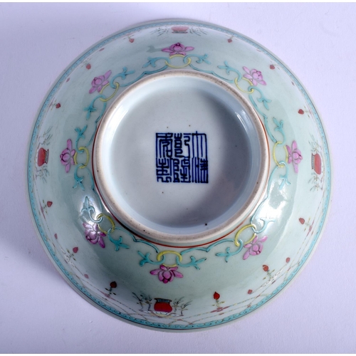 1322 - AN 18TH CENTURY CHINESE FAMILLE ROSE PORCELAIN BOWL Qianlong mark and late in the period, enamelled ... 