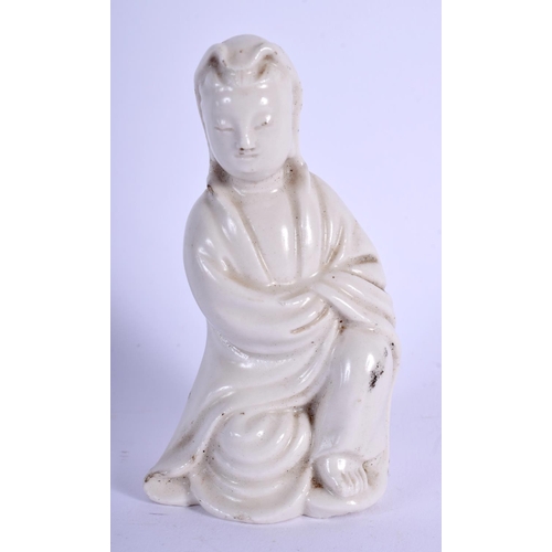 1356 - A 19TH CENTURY CHINESE BLANC DE CHINE FIGURE OF GUANYIN of small proportions. 9.5 cm high.