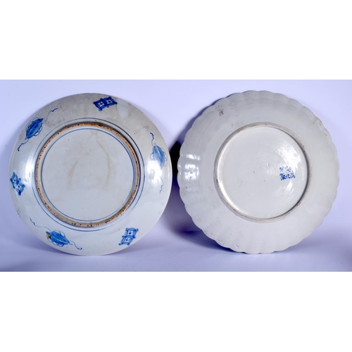 1464 - TWO LARGE 19TH CENTURY JAPANESE MEIJI PERIOD IMARI CHARGERS. 48 cm diameter. (2)