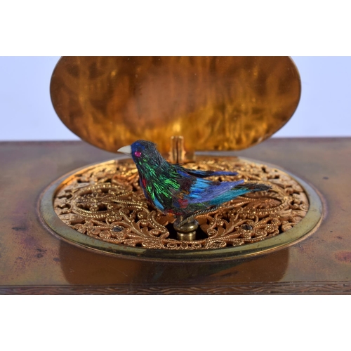 2004 - A LOVELY EARLY 19TH CENTURY SWISS BRASS CASED MUSICAL AUTOMATON BIRD BOX within original box. 9 cm x... 