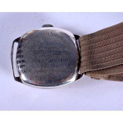 2035 - A 1940S BUREN MILITARY WRISTWATCH with stainless steel case. 2.75 cm wide.