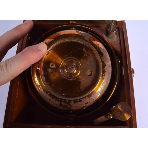 2047 - AN ANTIQUE THOMAS MERCER LTD OF ST ALBANS MARINE CHRONOMETER. Dial 12 cm wide.