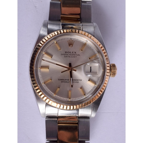 2050 - A BOXED ROLEX TWO TONE OYSTER DATEJUST WRISTWATCH with silvered dial. 3.5 cm wide.