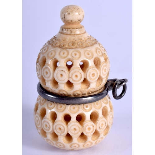 2144 - AN 18TH/19TH CENTURY JAPANESE EDO PERIOD IVORY GOURD BOTTLE. 4.25 cm high.