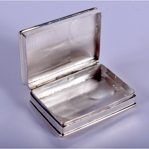 2187 - A SILVER EROTIC MUSICIAN BOX. 4.5 cm x 3.5 cm.