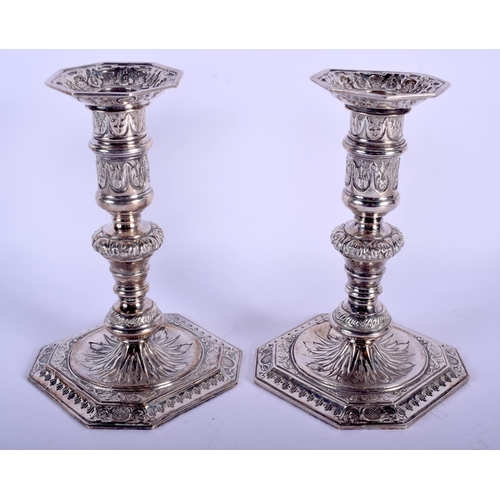 2226 - A PAIR OF 1960S ROYAL IRISH SILVER CANDLESTICKS. Dublin 1968. 827 grams. 16.5 cm high.