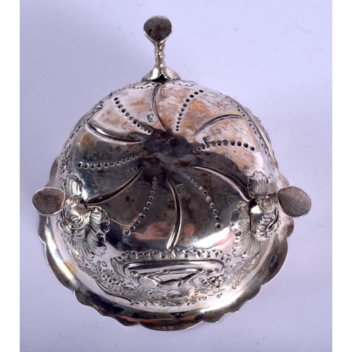 2240 - AN EARLY 20TH CENTURY IRISH SILVER SUGAR BOWL by Charles Lambe. Dublin 1903. 95 grams. 10 cm wide.