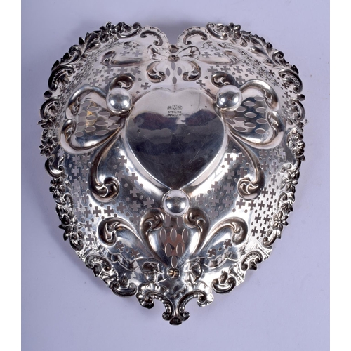 2259 - A SILVER HEART SHAPED DISH. 173 grams. 15 cm x 17 cm.