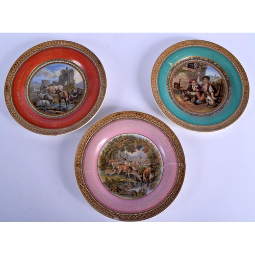 2336 - THREE UNUSUAL 19TH CENTURY ENGLISH PRATTWARE PLATES printed with various scenes. 16.5 cm diameter. (... 