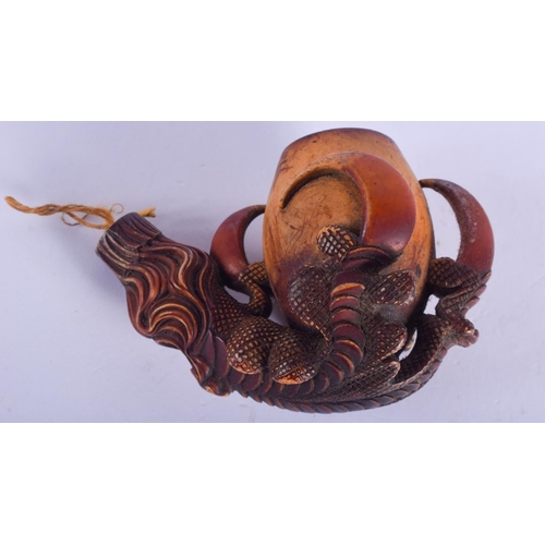 2408 - A LARGE 19TH CENTURY EUROPEAN CARVED MEERSCHAUM CLAW PIPE. 7 cm x 6 cm.