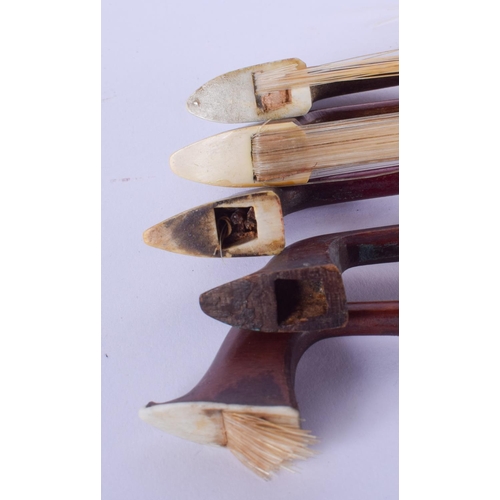 2492 - FIVE VINTAGE VIOLIN BOWS. (5)