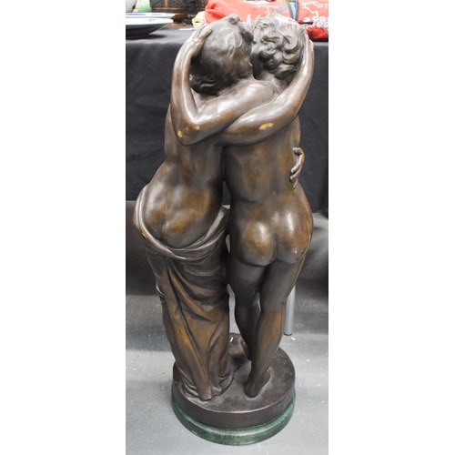 2506 - A LARGE CONTEMPORARY BRONZE OF TWO LOVERS. 84 cm high.