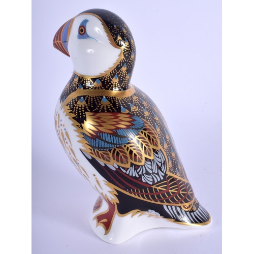 368 - Royal Crown Derby paperweight of a Puffin. 12cm high