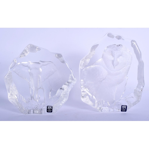 44 - A PAIR OF MATS JONASSON SWEDISH LEAD CRYSTAL GLASS BOOK ENDS. 16 cm x 11 cm.