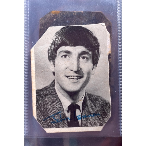 450 - ASSORTED BEATLES MEMORABILIA including cards etc. (qty)