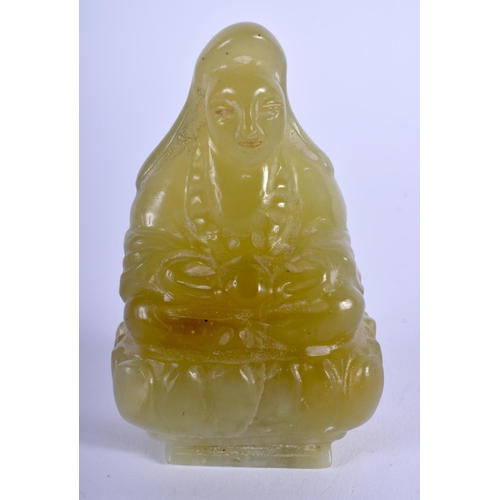 1083 - AN EARLY 20TH CENTURY CHINESE CARVED GREEN JADE FIGURE OF GUANYIN Late Qing/Republic. 7 cm x 4.25 cm... 