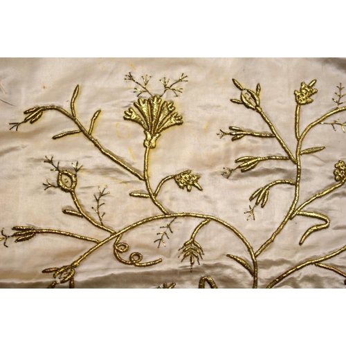 478 - A 19TH CENTURY OTTOMAN TURKISH GOLD THREAD PILLOW CASE. 100 cm x 50 cm.