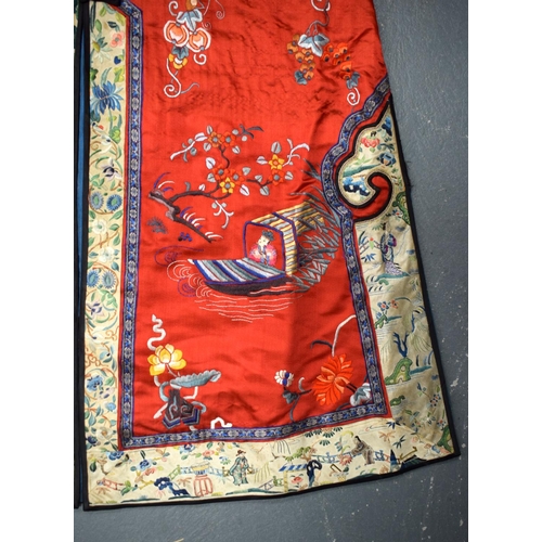 1114 - AN EARLY 20TH CENTURY CHINESE SILKWORK EMBROIDERED ROBE Late Qing/Republic. 110 cm x 138 cm.