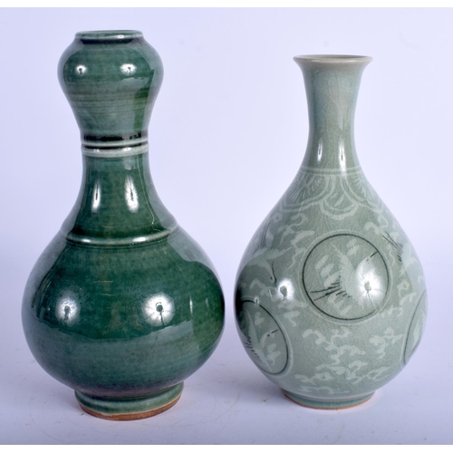 1213 - AN EARLY 20TH CENTURY KOREAN STONEWARE VASE together with a garlic neck vase. 18 cm high. (2)