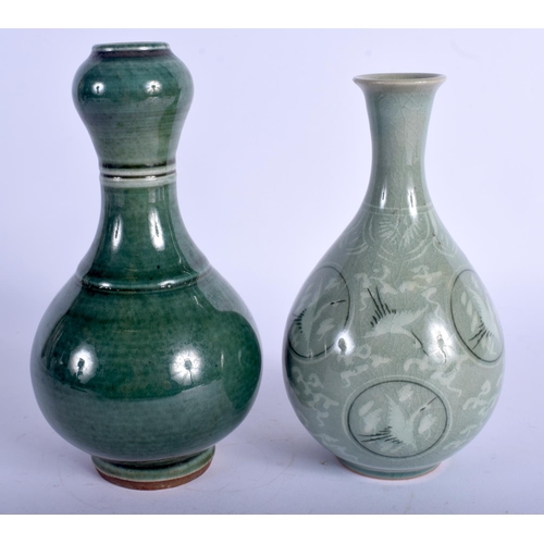 1213 - AN EARLY 20TH CENTURY KOREAN STONEWARE VASE together with a garlic neck vase. 18 cm high. (2)