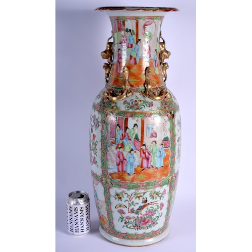 1219 - A LARGE 19TH CENTURY CHINESE CANTON FAMILLE ROSE PORCELAIN VASE Qing, painted with figures and chilo... 